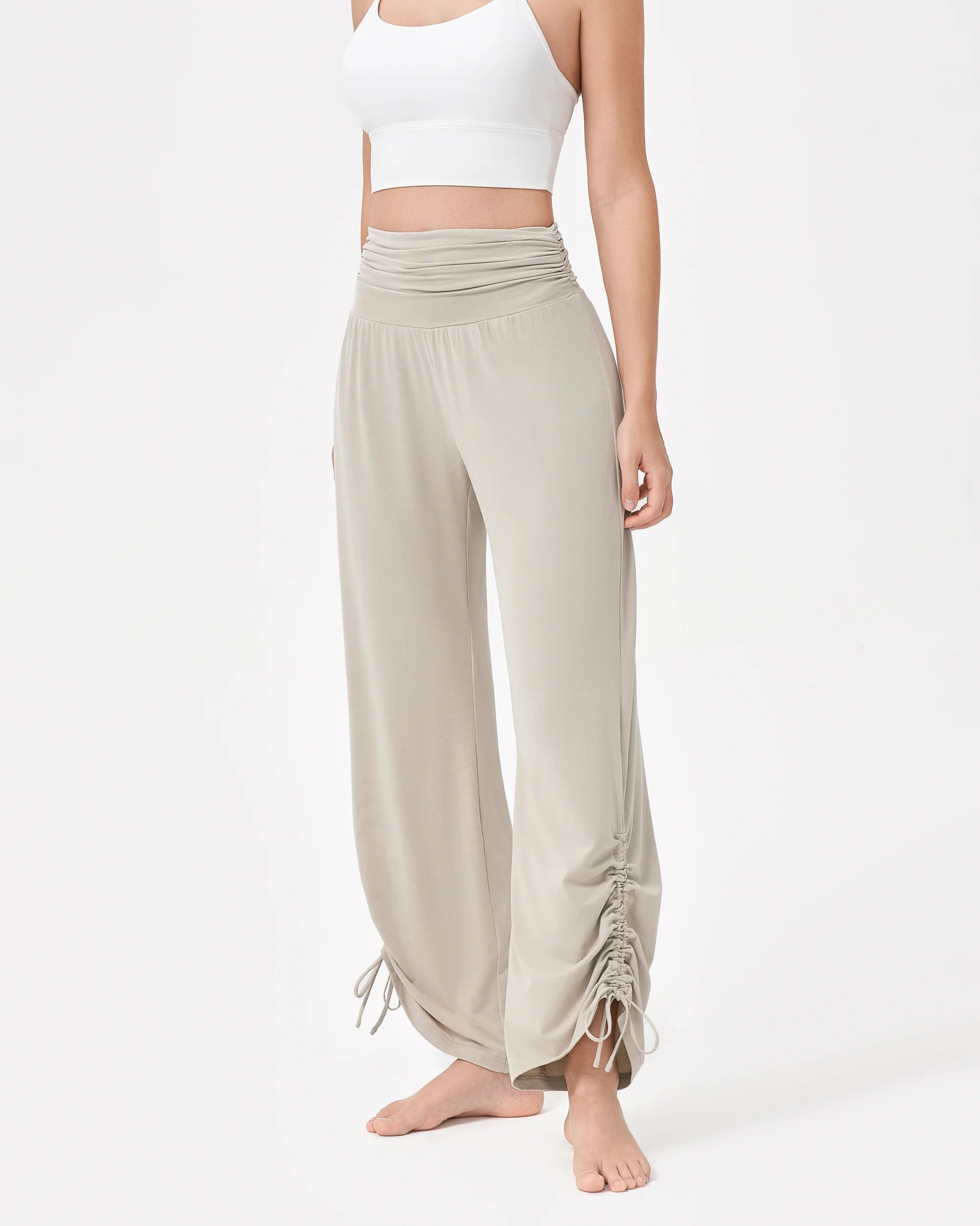 グレージュ