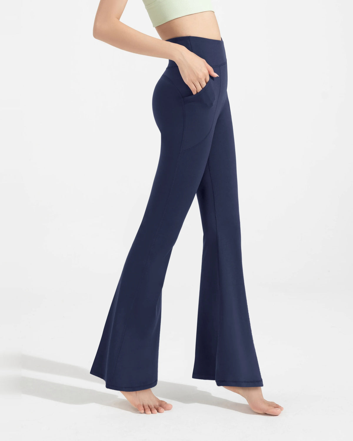 ネイビー