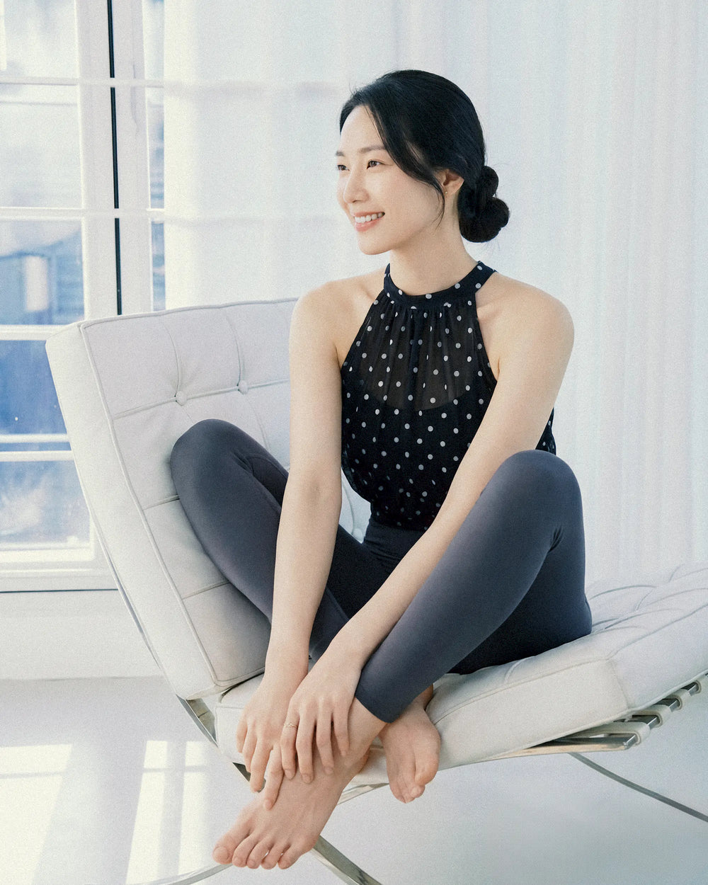 視線を集める、背中のドット